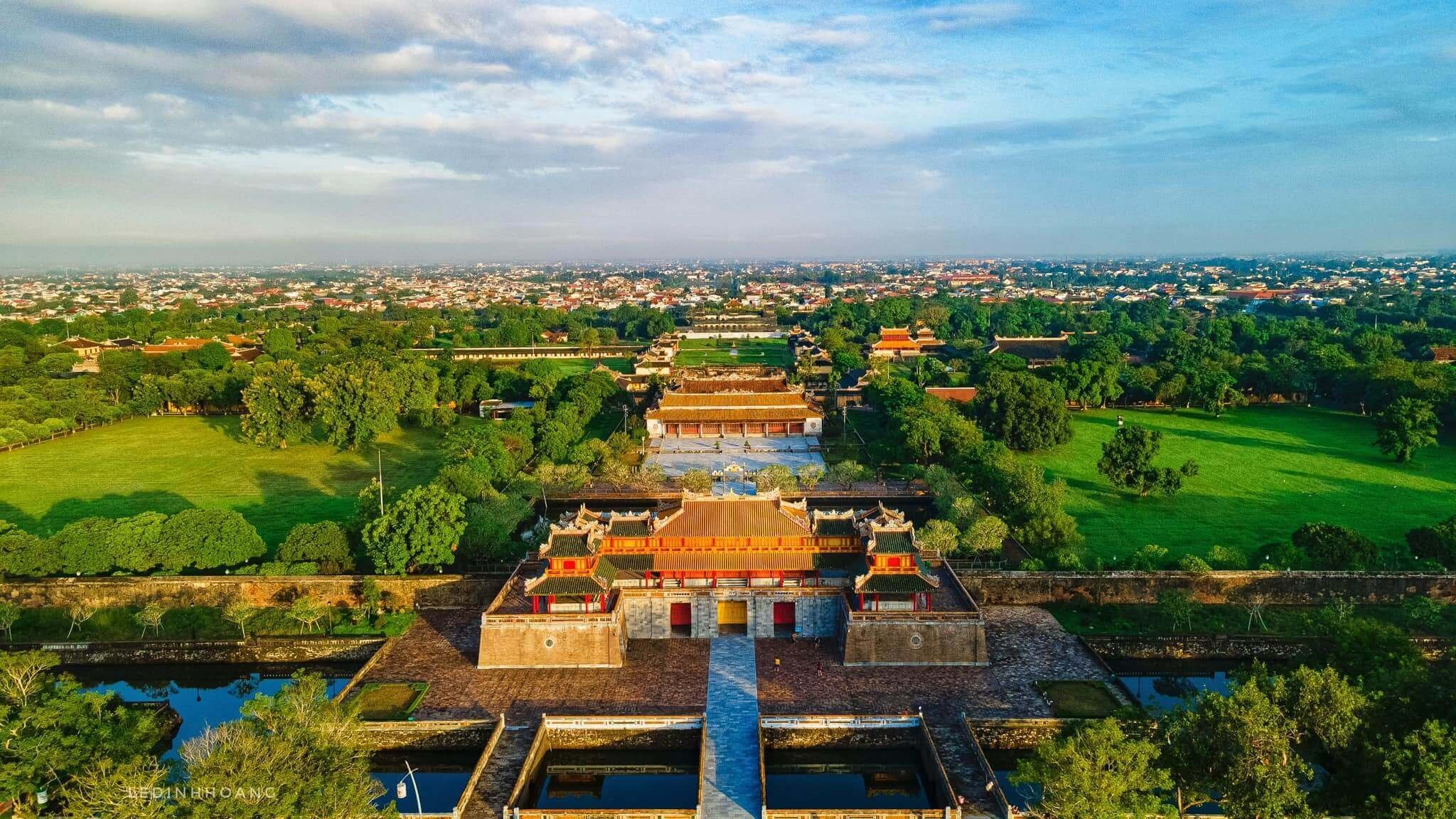 Cảnh quan cổ kính của Huế