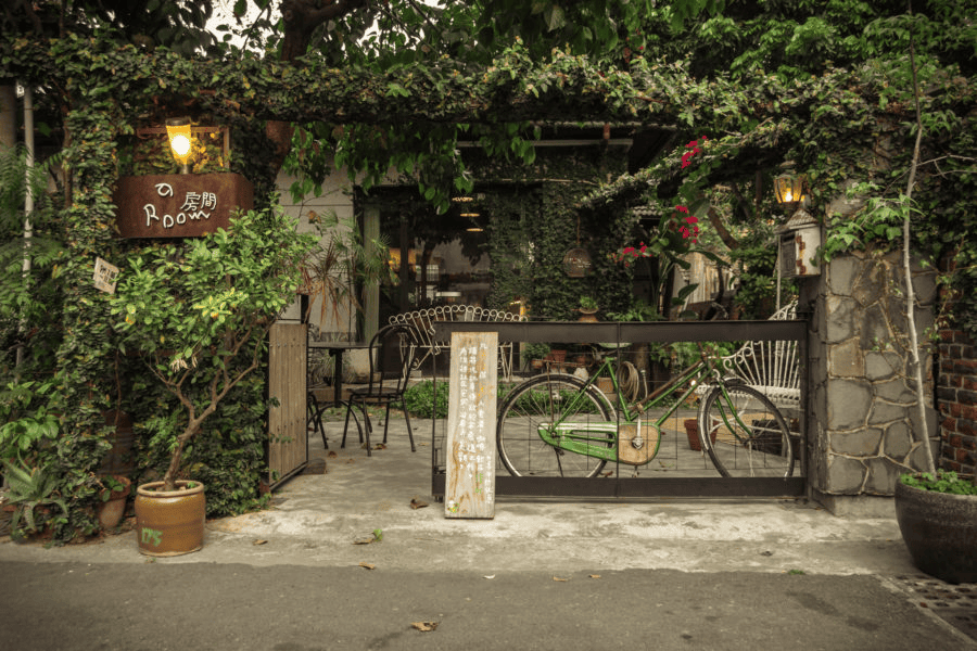 Mẫu thiết kế quán cafe sân vườn phong cách cổ điển