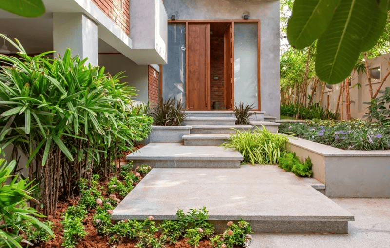 Mẫu thiết kế sân vườn tối giản hòa hợp thiên nhiên