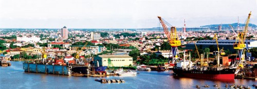 Toàn cảnh sông Cấm
