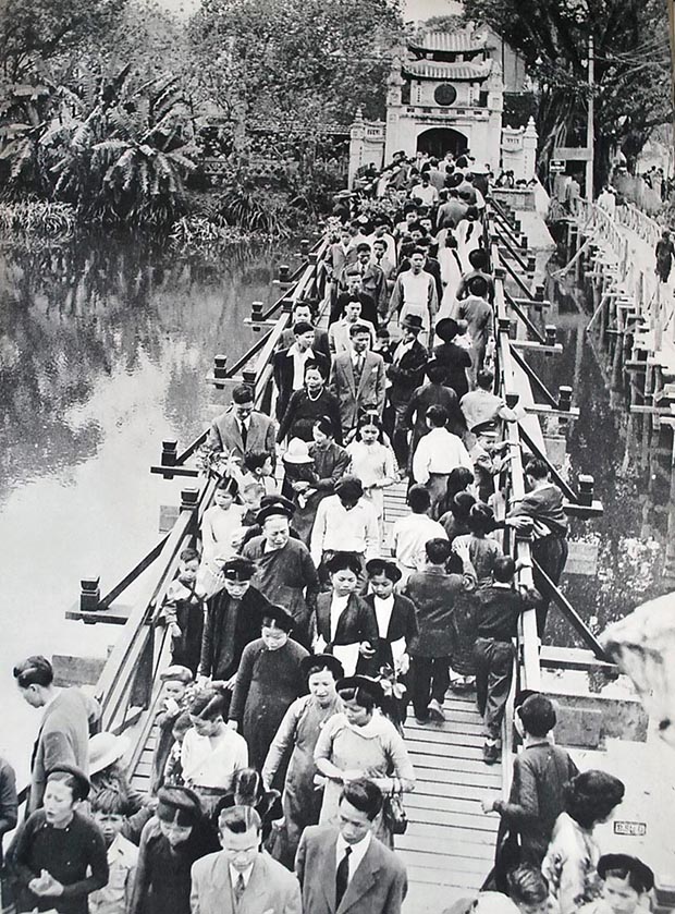 Sinh hoạt cộng đồng: Hội xuân Đền Ngọc Sơn xưa